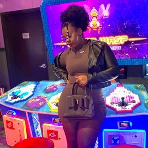 Meet your Posher, Billie